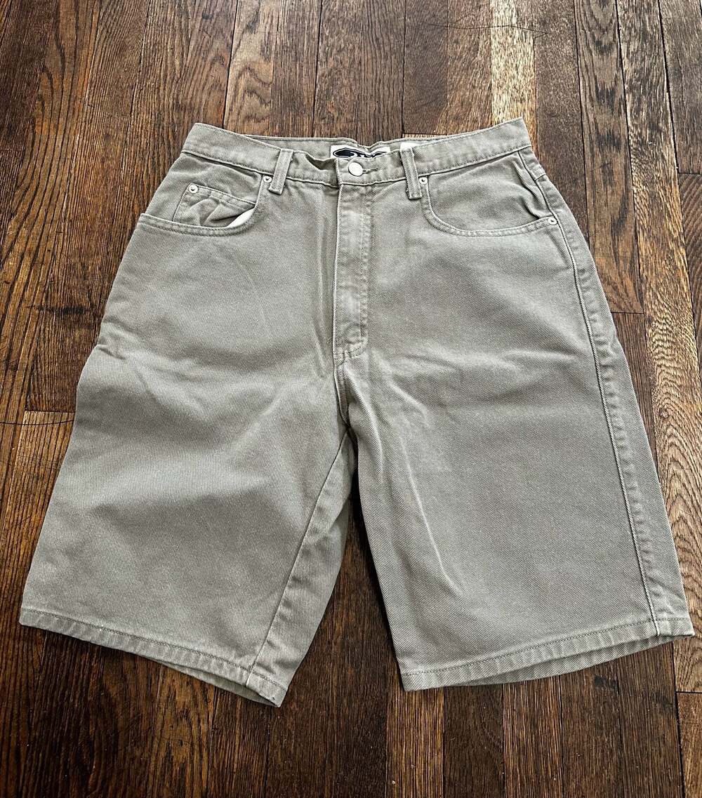 212 Two Hundred Twelve Degrees Vintage Denim Shorts Size 33